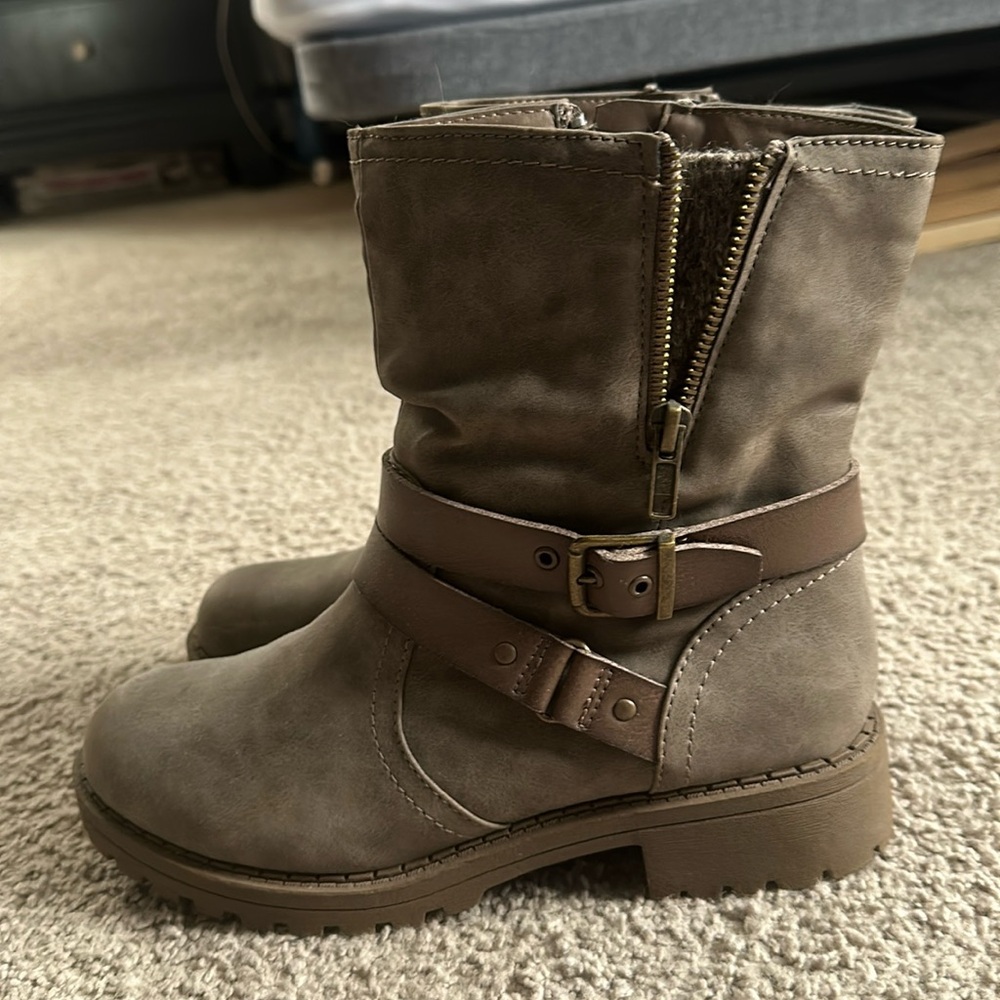 Jellypop brown biker boots lightly worn, only worn one time.
